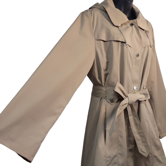 London Fog Trench Coat Women's Tan/Beige Trench Coat Size XL - Picture 5 of 10